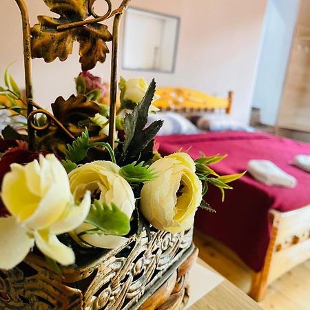 Travel Inn House Mestia • Მოგზაურის Სახლი Εξωτερικό φωτογραφία