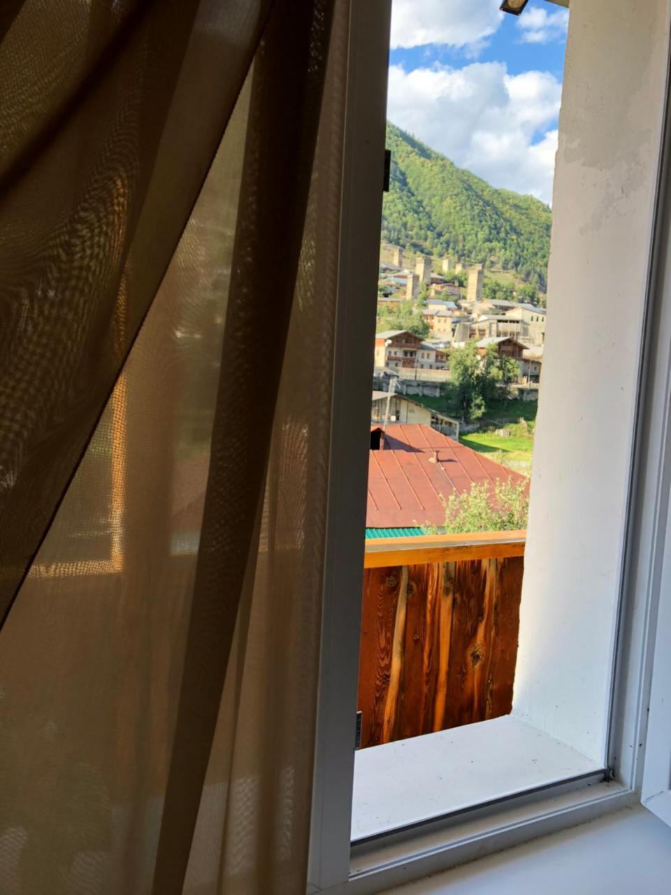 Travel Inn House Mestia • Მოგზაურის Სახლი Εξωτερικό φωτογραφία