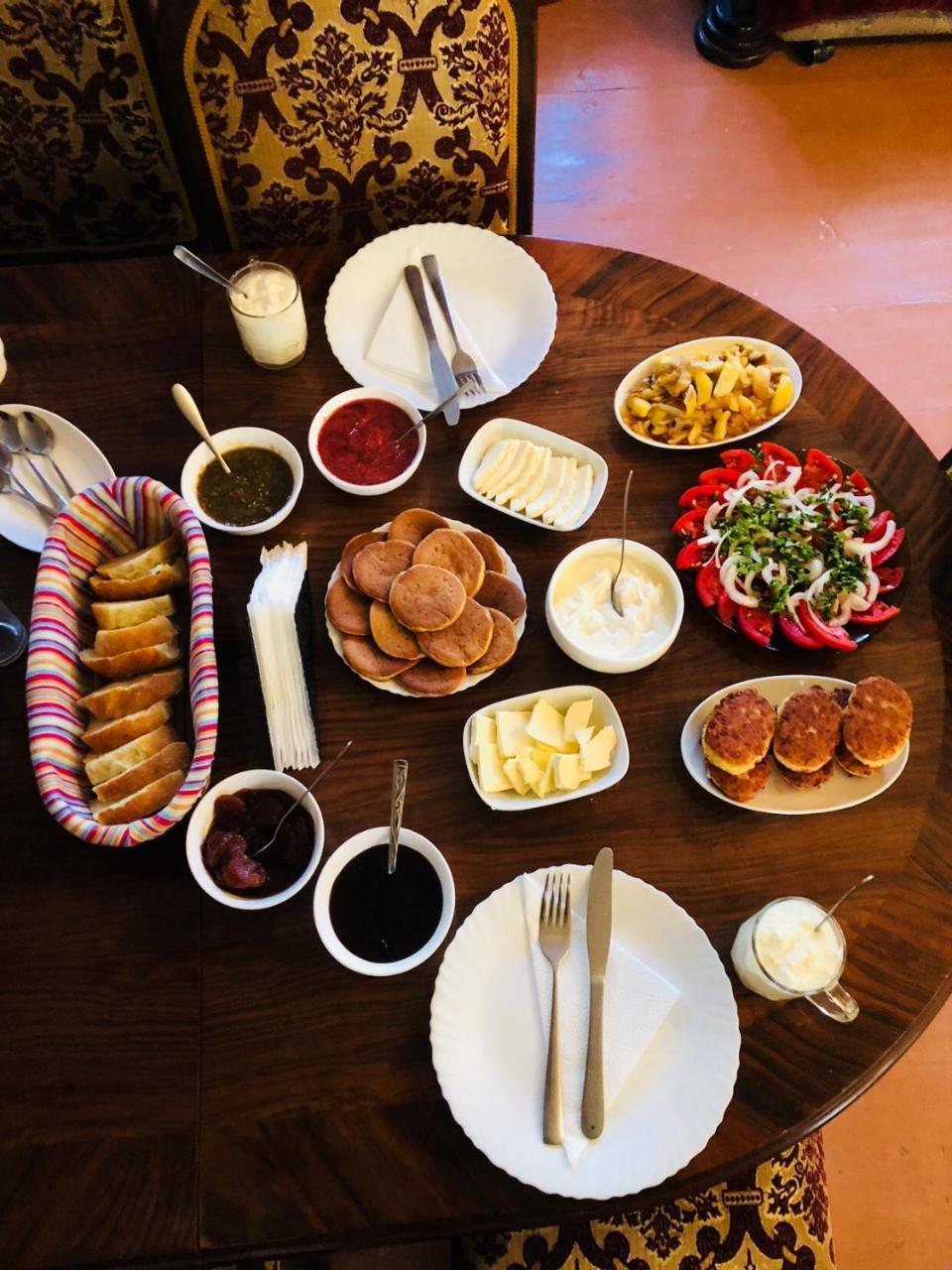 Travel Inn House Mestia • Მოგზაურის Სახლი Εξωτερικό φωτογραφία