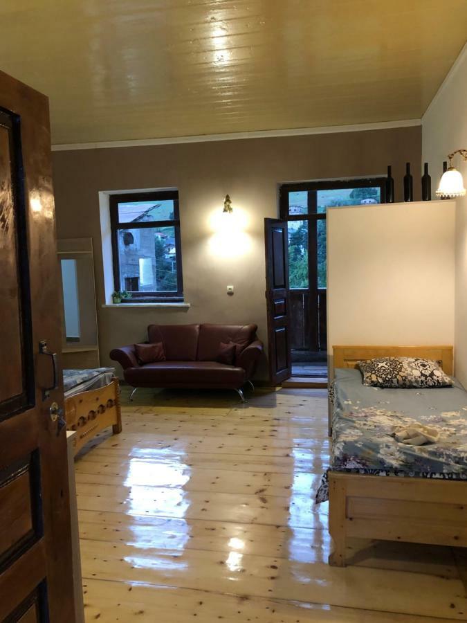 Travel Inn House Mestia • Მოგზაურის Სახლი Εξωτερικό φωτογραφία